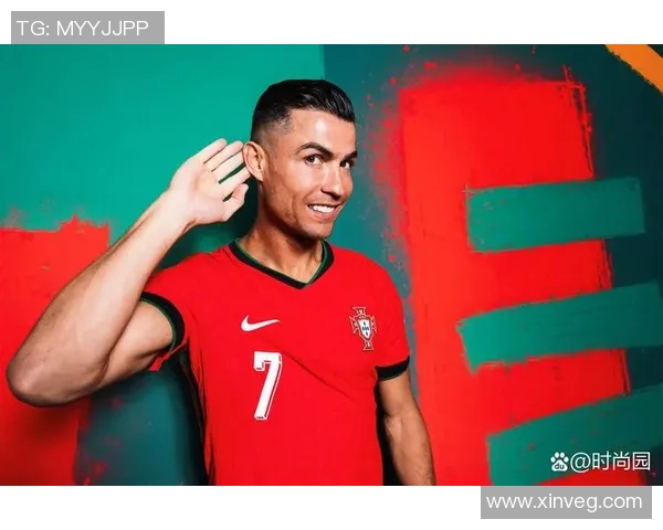 全球足球传奇人物克里斯蒂亚诺·罗纳尔多的辉煌职业生涯与成就解析